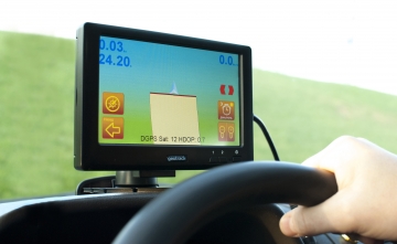 КАК ВЫБРАТЬ ДИСПЛЕЙ GPS СИСТЕМЫ ПАРАЛЛЕЛЬНОГО ВОЖДЕНИЯ, КУРСОУКАЗАТЕЛЯ, АГРОНАВИГАТОРА? КАК ВЫБРАТЬ ДИСПЛЕЙ GPS СИСТЕМЫ ПАРАЛЛЕЛЬНОГО ВОЖДЕНИЯ, КУРСОУКАЗАТЕЛЯ, АГРОНАВИГАТОРА?