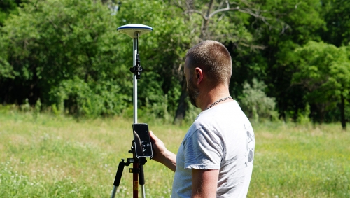 Multi-frequency GNSS GM SMART M kit for surveyor
